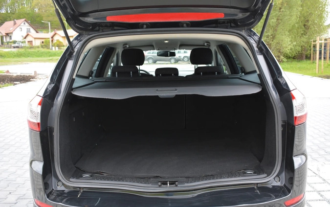 Ford Mondeo cena 27900 przebieg: 246300, rok produkcji 2011 z Dzierzgoń małe 497